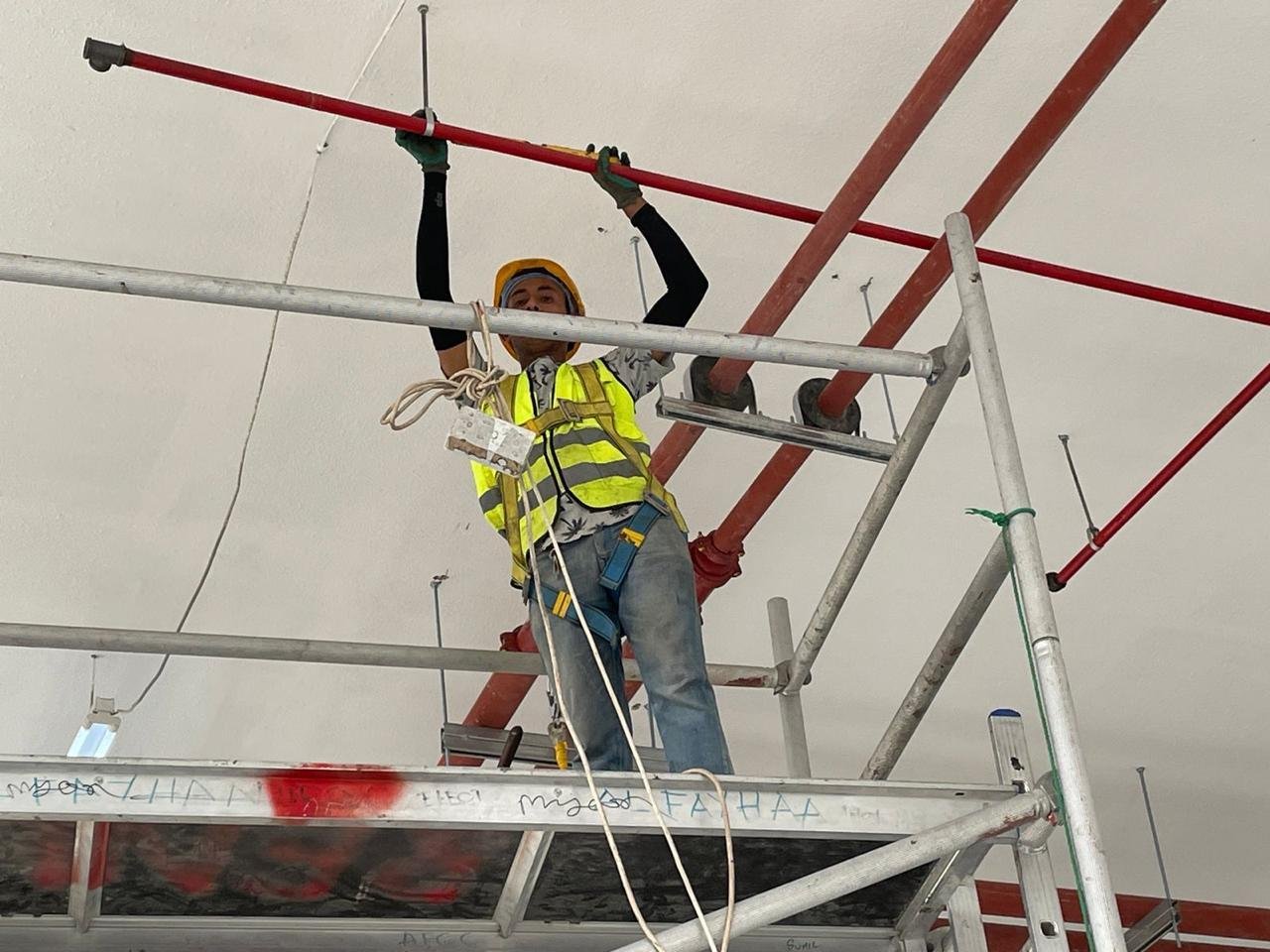 صيانة إنذار حريق في حي الصحافة بالرياض