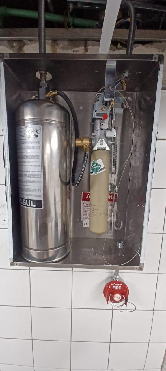 للأشخاص ذوي الخبرة فقط